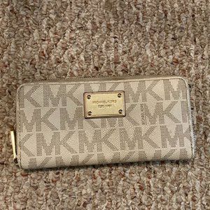 🌟Michael Kors Wallet🌟